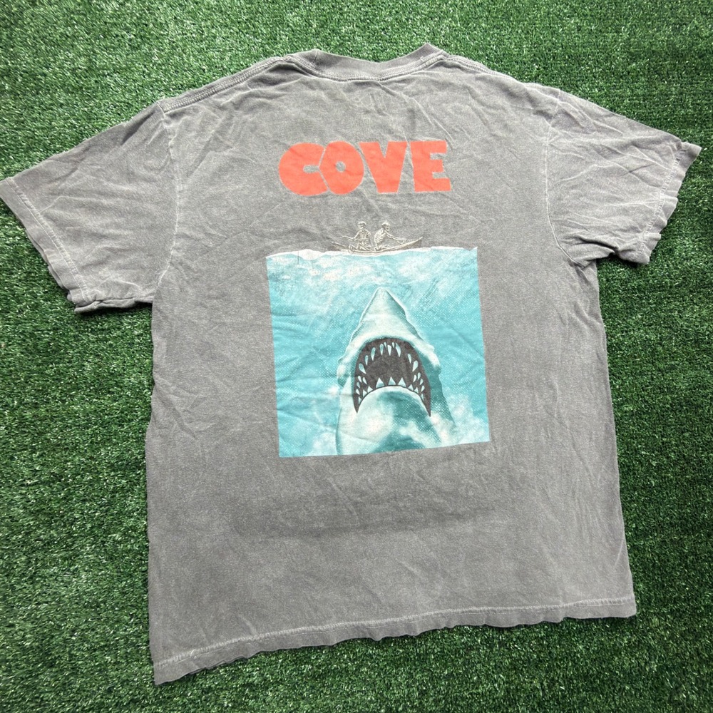 Cove USA Mens Large Shark Skeleton Graphic T-Shirt Faded Gray Made in USA